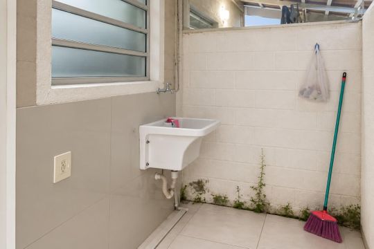 Área de serviço de casa de condomínio para alugar com 3 quartos, 154m² em Urbanova VI, São José dos Campos