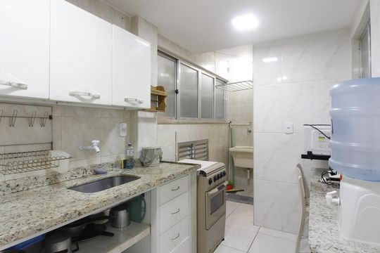 Cozinha de apartamento para alugar com 2 quartos, 75m² em Centro, Cabo Frio