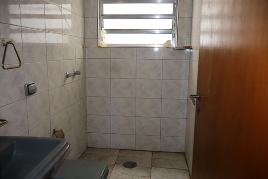 Banheiro 1 de casa à venda com 4 quartos, 210m² em Chácara Belenzinho, São Paulo