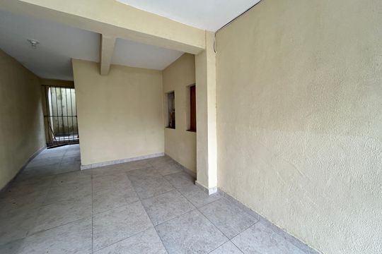 Garagem de casa para alugar com 2 quartos, 196m² em Jardim Sulacap, Rio de Janeiro