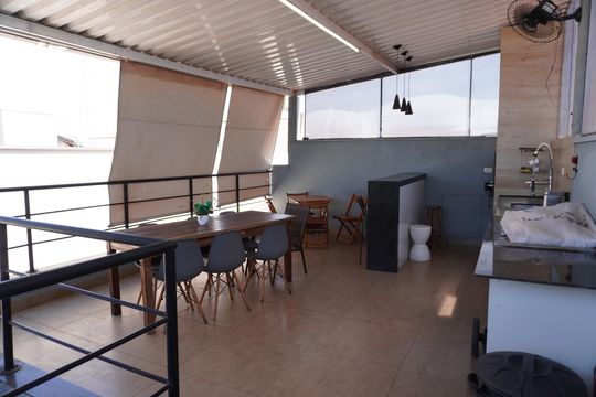 Casa à venda com 2 quartos, 173m² em Jardim das Orquideas, Americana