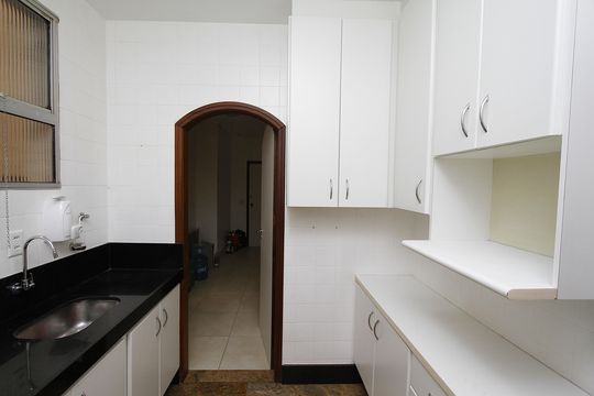 Cozinha de apartamento para alugar com 4 quartos, 130m² em São Bento, Belo Horizonte
