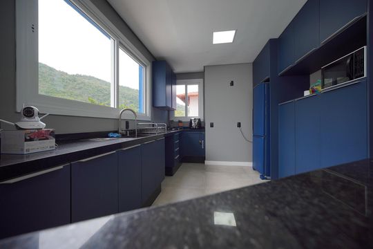 Cozinha  de casa de condomínio para alugar com 4 quartos, 300m² em Santo Antonio de Lisboa, Florianópolis