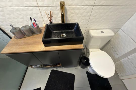 Banheiro Social de apartamento à venda com 2 quartos, 60m² em Vila Helena, São Bernardo do Campo