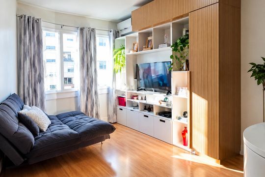 Sala de apartamento para alugar com 1 quarto, 37m² em Petrópolis, Porto Alegre