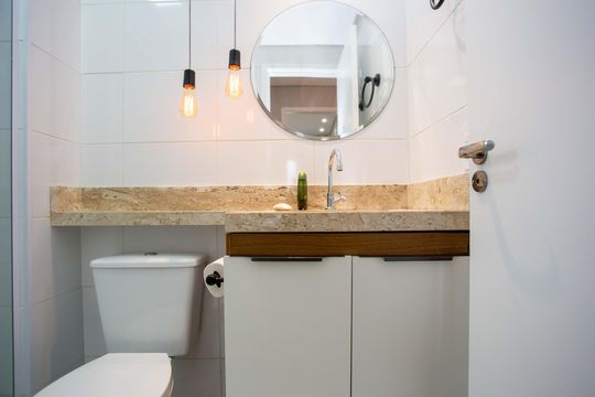 Banheiro de apartamento para alugar com 2 quartos, 43m² em Campanário, Diadema