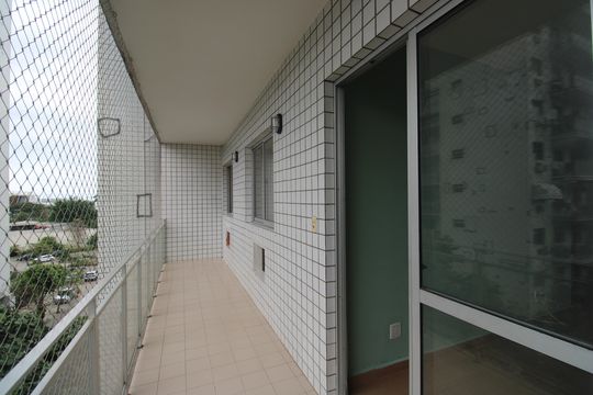 Varanda de apartamento para alugar com 2 quartos, 65m² em Barra da Tijuca, Rio de Janeiro