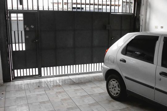 Garagem de casa para alugar com 2 quartos, 100m² em Vila Natal, São Paulo