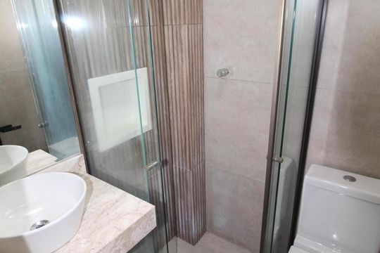 Banheiro de apartamento para alugar com 2 quartos, 56m² em Jardim Oriente, São José dos Campos