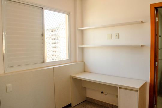 Apartamento para alugar com 3 quartos, 115m² em Setor Bueno, Goiânia