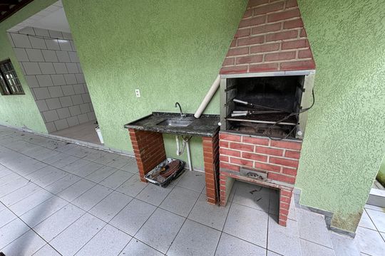Churrasqueira  de casa para alugar com 3 quartos, 470m² em Colônia, Ribeirão Pires