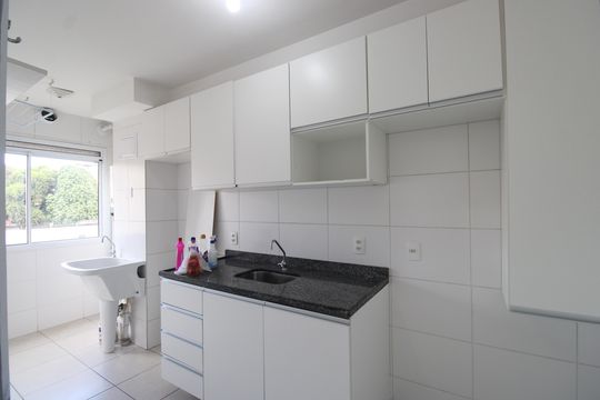 Cozinha de apartamento para alugar com 2 quartos, 54m² em Anil, Rio de Janeiro