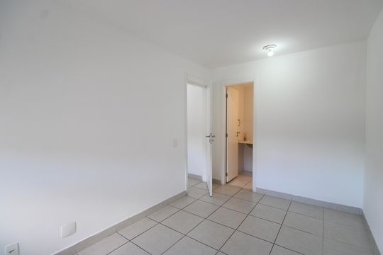 Suíte de apartamento para alugar com 2 quartos, 54m² em Anil, Rio de Janeiro