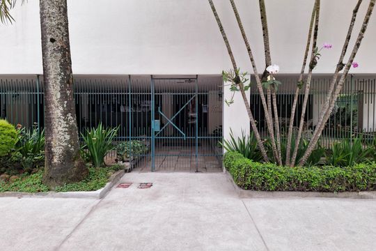 Fachada de apartamento para alugar com 2 quartos, 70m² em Vital Brasil, Niterói