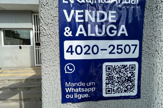 Fachada plaquinha  de kitnet/studio à venda com 1 quarto, 50m² em Brás, São Paulo