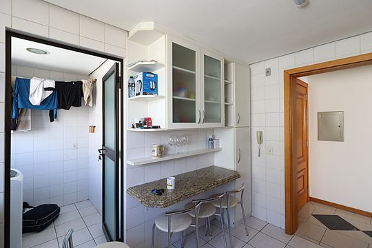 Cozinha de apartamento para alugar com 2 quartos, 94m² em Petrópolis, Porto Alegre
