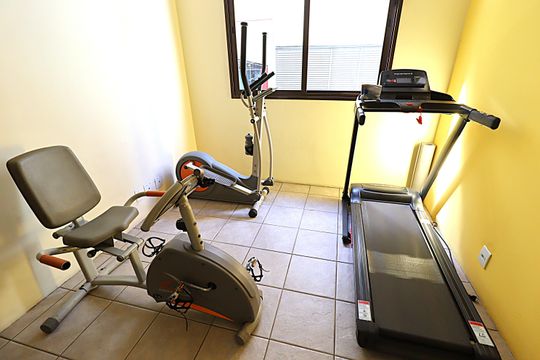 Área comum - Academia de apartamento para alugar com 2 quartos, 94m² em Petrópolis, Porto Alegre