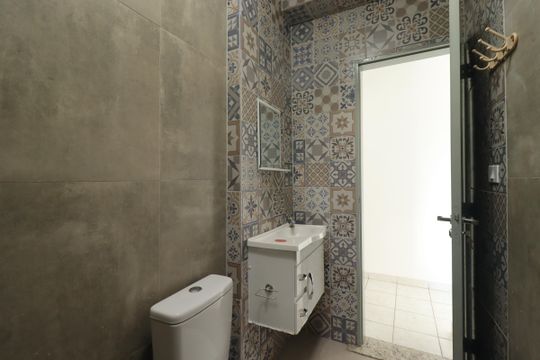 Banheiro de apartamento para alugar com 2 quartos, 74m² em Campestre, Santo André