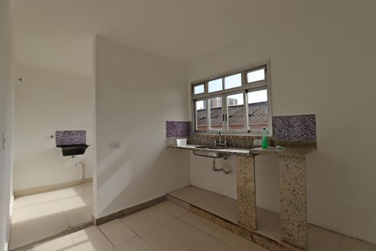Cozinha de apartamento para alugar com 2 quartos, 54m² em Campestre, Santo André