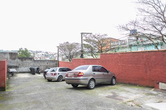 Garagem de apartamento para alugar com 2 quartos, 42m² em Conjunto Habitacional Santa Etelvina Ii, São Paulo