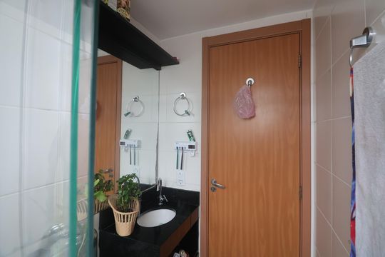 Banheiro de apartamento para alugar com 2 quartos, 42m² em São José, Canoas