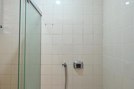 Banheiro de apartamento à venda com 3 quartos, 68m² em Vila Andrade, São Paulo