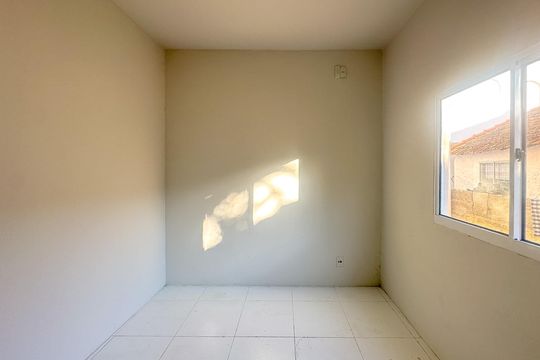Quarto 1 de apartamento para alugar com 2 quartos, 70m² em Cachoeira do Bom Jesus, Florianópolis