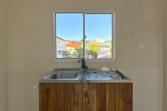 Cozinha de apartamento para alugar com 2 quartos, 70m² em Cachoeira do Bom Jesus, Florianópolis