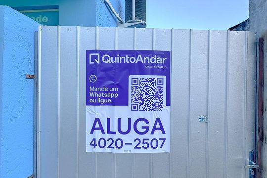Plaquinha de apartamento para alugar com 2 quartos, 70m² em Cachoeira do Bom Jesus, Florianópolis