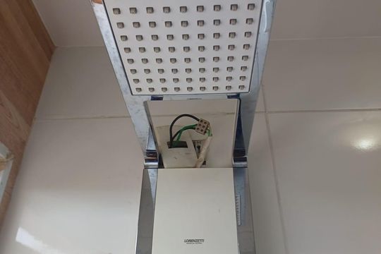 Banheiro de apartamento para alugar com 2 quartos, 50m² em Vila Nova Sorocaba, Sorocaba