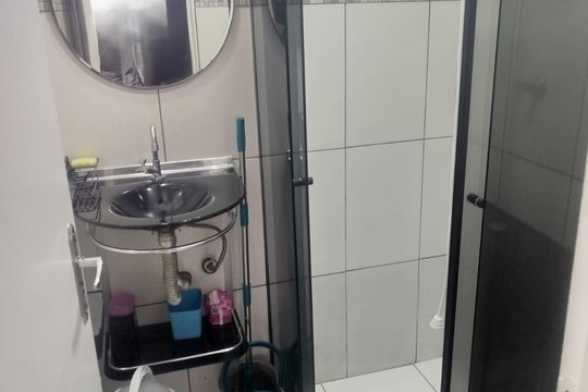 Banheiro de apartamento à venda com 2 quartos, 44m² em Cidade Líder, São Paulo