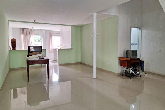Casa à venda com 3 quartos, 120m² em Piratininga, Niterói
