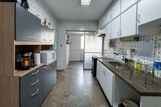 Cozinha de apartamento à venda com 3 quartos, 110m² em Perdizes, São Paulo