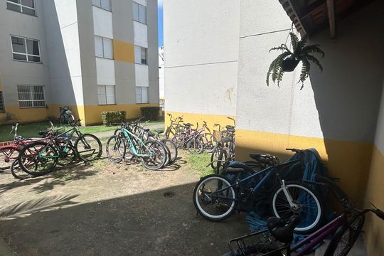 Área externa de apartamento para alugar com 2 quartos, 50m² em Vila dos Comerciários 2, Taubaté