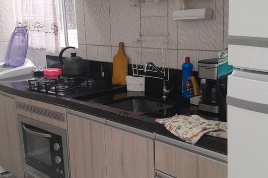 Cozinha de apartamento para alugar com 2 quartos, 47m² em Hípica, Porto Alegre