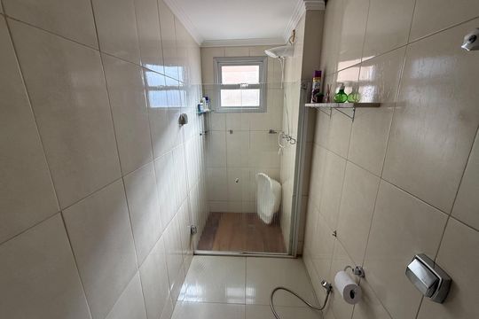 banheiro de apartamento para alugar com 3 quartos, 102m² em Floresta, Belo Horizonte