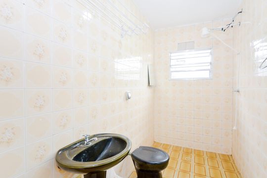 Banheiro de kitnet/studio para alugar com 1 quarto, 20m² em Jardim Paraiso, Guarulhos