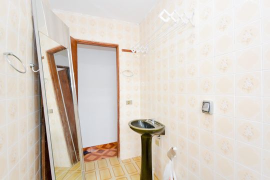 Banheiro de kitnet/studio para alugar com 1 quarto, 20m² em Jardim Paraiso, Guarulhos