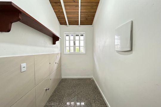Área de Serviço de casa para alugar com 3 quartos, 170m² em Rio Tavares, Florianópolis