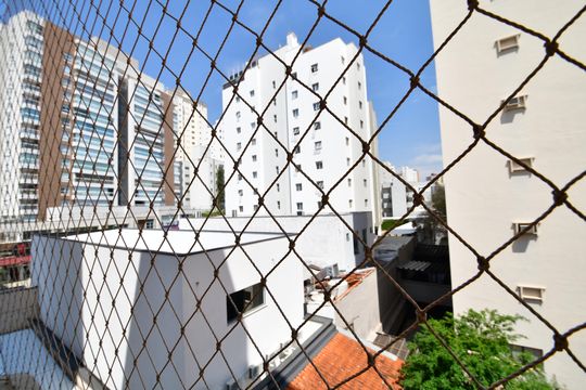 Quarto 2 - Vista de apartamento à venda com 3 quartos, 120m² em Cambuí, Campinas