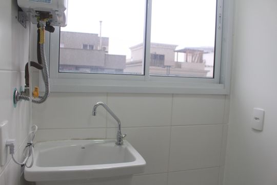 Área de Serviço de apartamento para alugar com 2 quartos, 56m² em Cerâmica, São Caetano do Sul