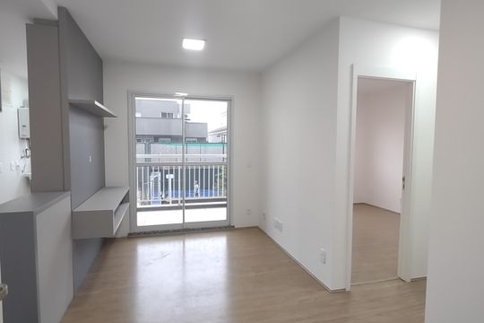Sala de apartamento para alugar com 2 quartos, 56m² em Cerâmica, São Caetano do Sul