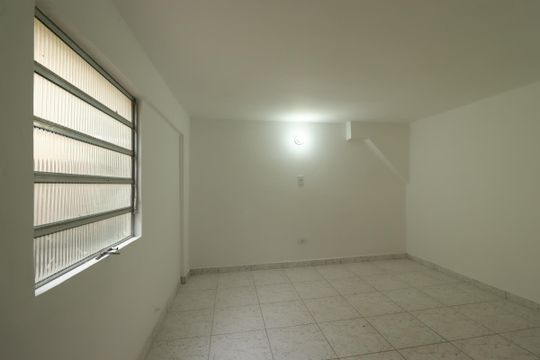Quarto 1 de casa para alugar com 2 quartos, 100m² em Santa Maria, Santo André