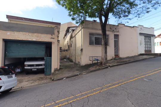 Fachada de casa para alugar com 2 quartos, 100m² em Santa Maria, Santo André