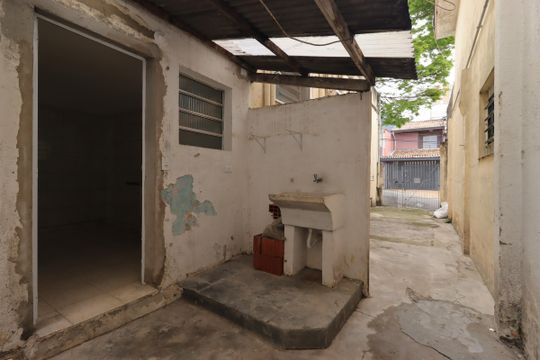 Área de Serviço de casa para alugar com 2 quartos, 100m² em Santa Maria, Santo André