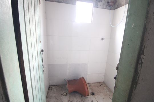 Casa 2 / banheiro de casa à venda com 2 quartos, 250m² em Grajaú, São Paulo