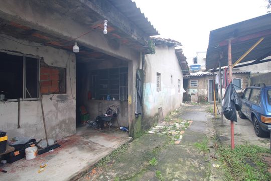 Área externa de casa à venda com 2 quartos, 250m² em Grajaú, São Paulo
