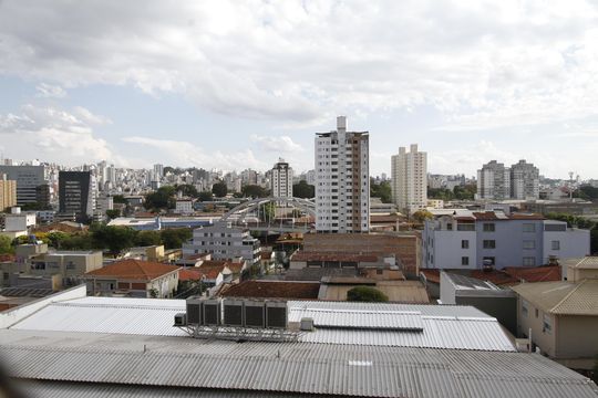 vista de apartamento para alugar com 3 quartos, 212m² em Carlos Prates, Belo Horizonte