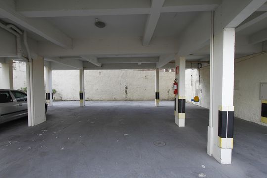Garagem de apartamento para alugar com 3 quartos, 212m² em Carlos Prates, Belo Horizonte