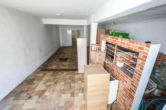 Garagem de casa à venda com 4 quartos, 260m² em Jardim Nossa Senhora Aparecida, São Paulo